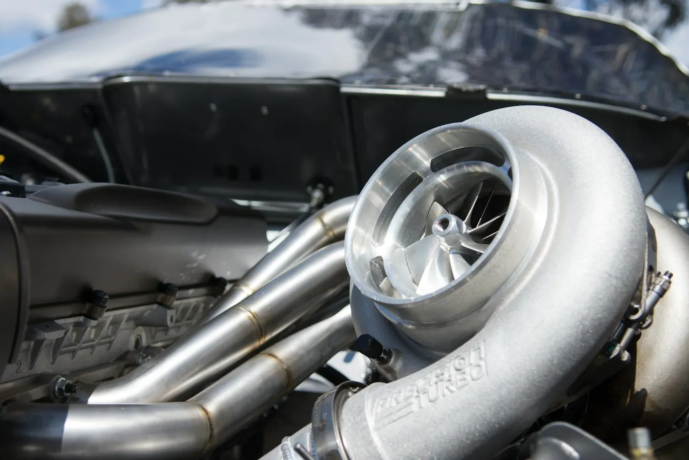 Turbopunjač ugrađen na motor